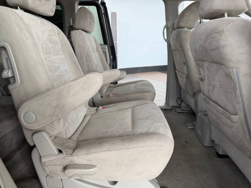 2017 Nissan Quest S