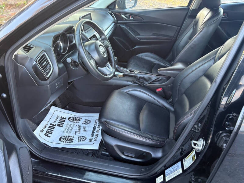 2016 Mazda MAZDA3 s Grand Touring