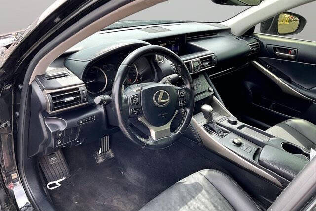 2017 Lexus IS 300