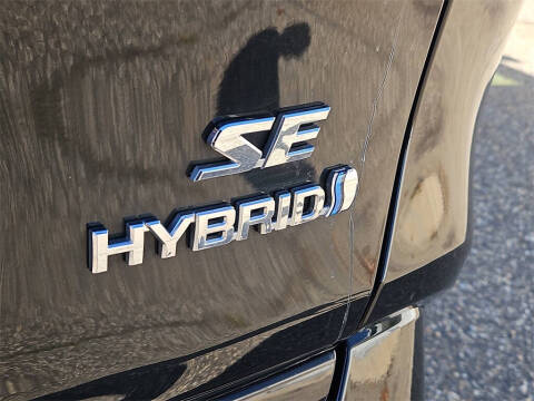2022 Toyota RAV4 Hybrid SE
