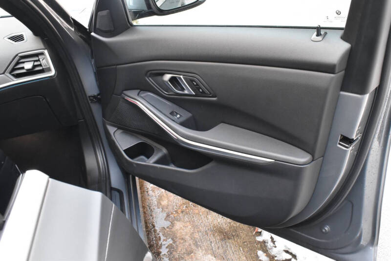 2024 BMW 3 Series 330i xDrive