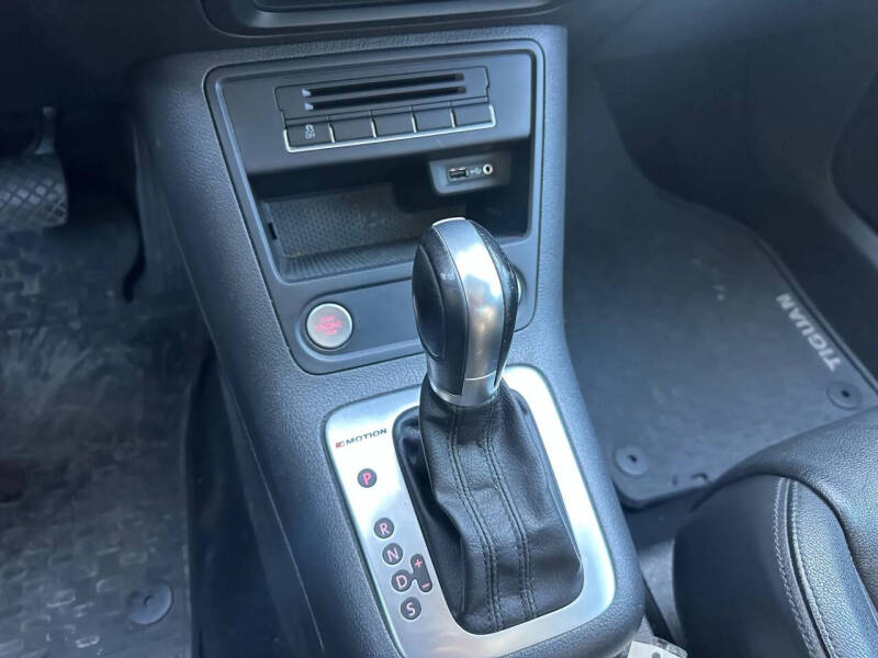 2017 Volkswagen Tiguan 2.0T SEL 4Motion