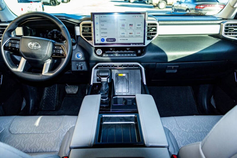 2024 Toyota Tundra Limited HV