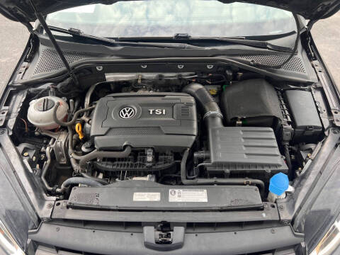 2016 Volkswagen Golf TSI SE