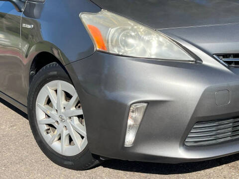 2012 Toyota Prius v