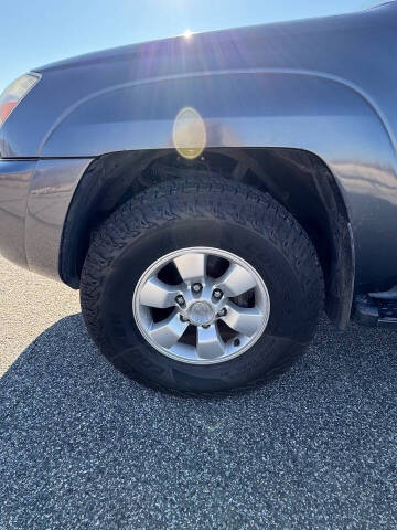 2004 Toyota 4Runner SR5