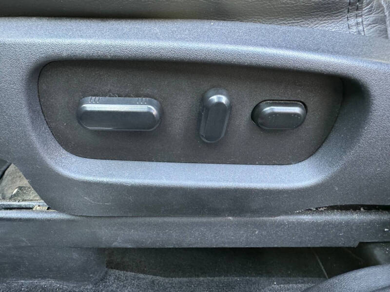 2016 Lincoln MKT Town Car Livery Fleet