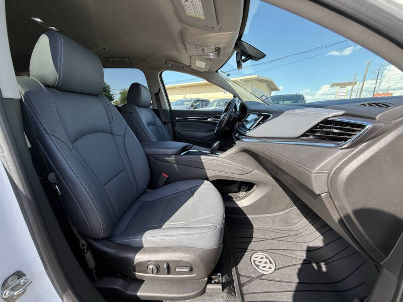 2021 Buick Enclave Essence