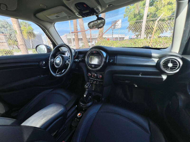 2016 MINI Hardtop 4 Door Cooper