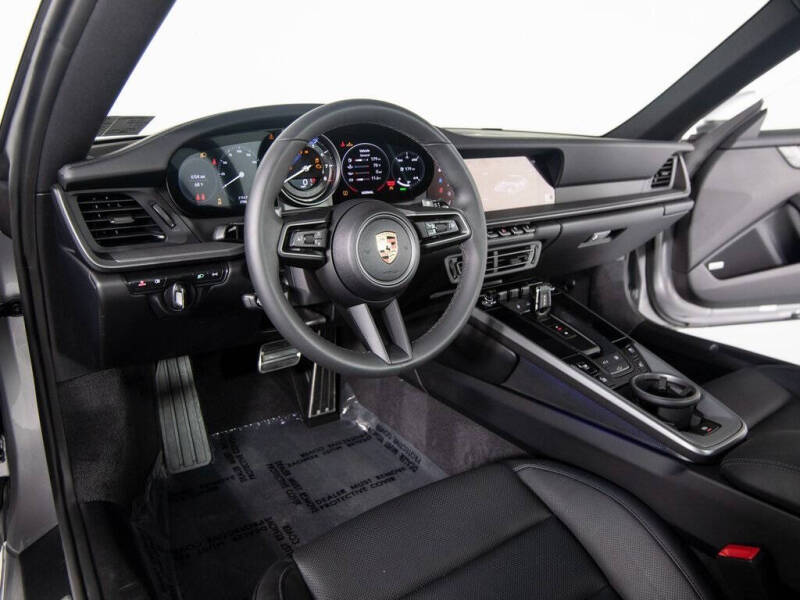 2024 Porsche 911 Carrera