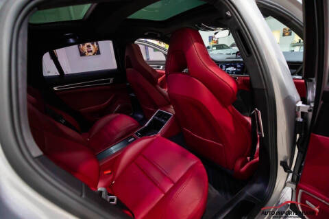 2019 Porsche Panamera GTS