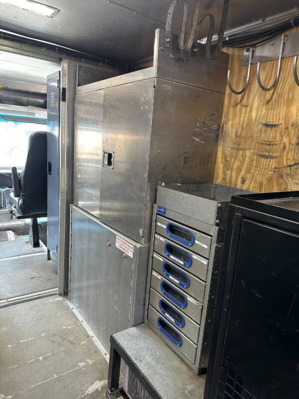 2016 Freightliner MT45 Chassis