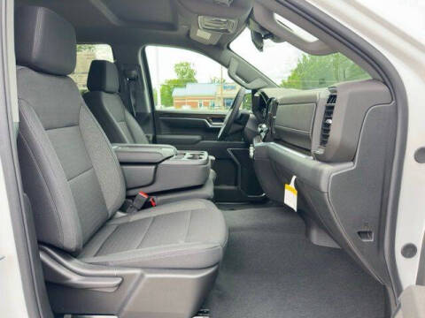 2026 GMC Sierra 1500 Elevation Standard