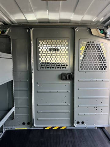 2023 GMC Savana 2500