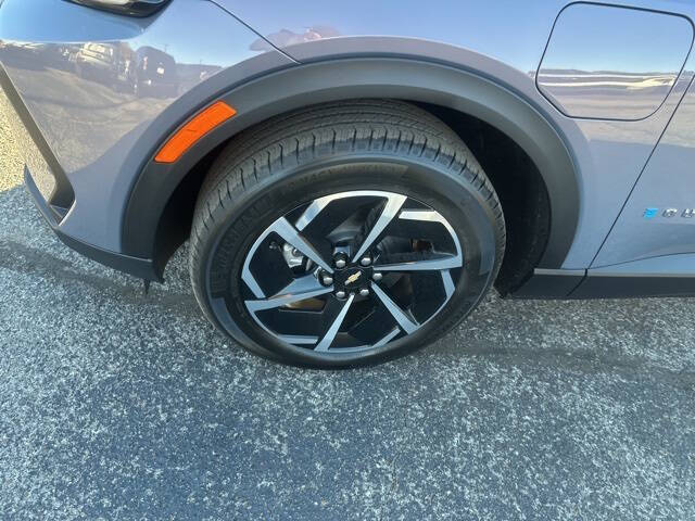 2026 Chevrolet Equinox EV LT 2