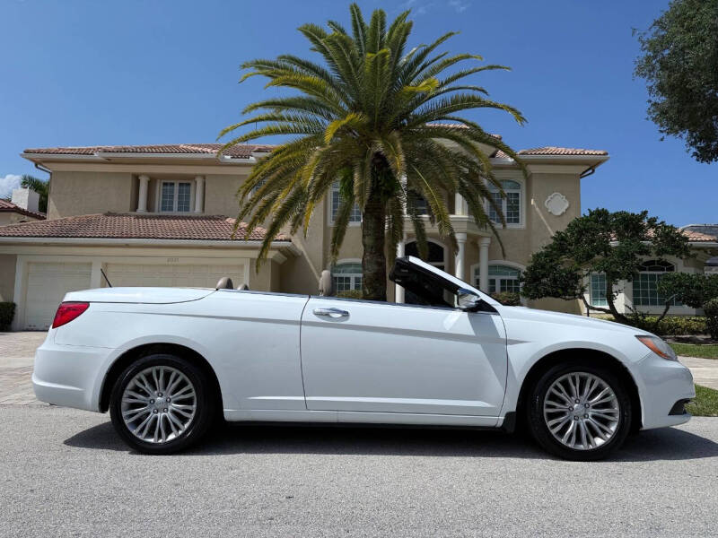 2011 Chrysler 200 Limited