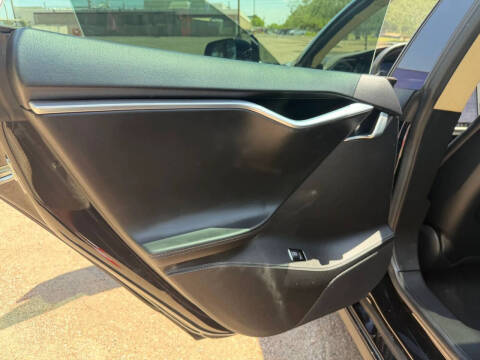 2015 Tesla Model S 85