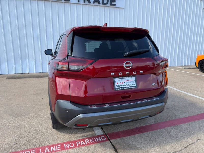 2023 Nissan Rogue SL