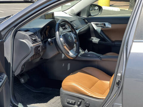 2013 Lexus CT 200h