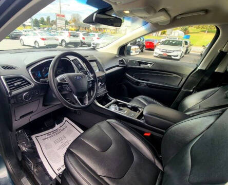 2019 Ford Edge Titanium