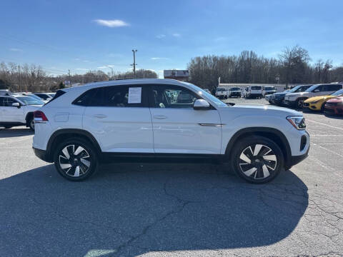 2025 Volkswagen Atlas Cross Sport SE
