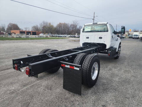 2025 Ford F-750 Super Duty
