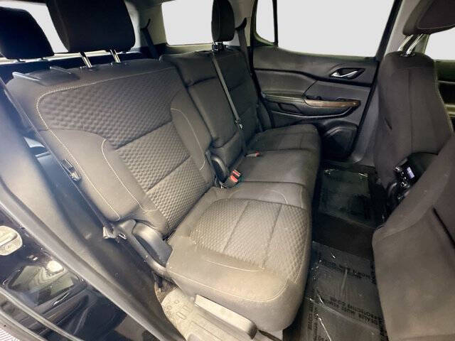 2017 GMC Acadia SLE-2