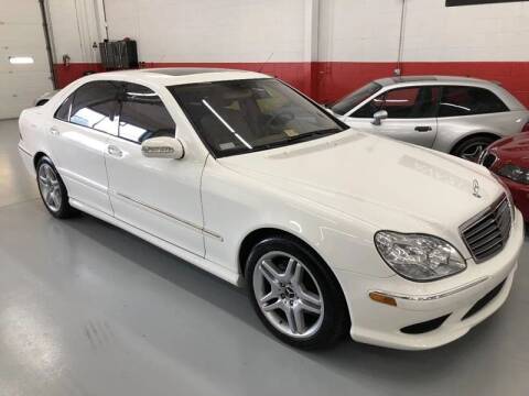 2006 Mercedes-Benz S-Class for sale at AVAZI AUTO GROUP LLC in Gaithersburg MD