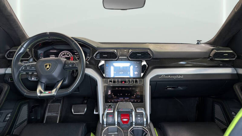 2020 Lamborghini Urus