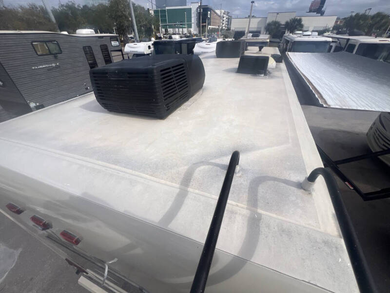 2017 Thor Motor Coach ACE BUNK HOUSE