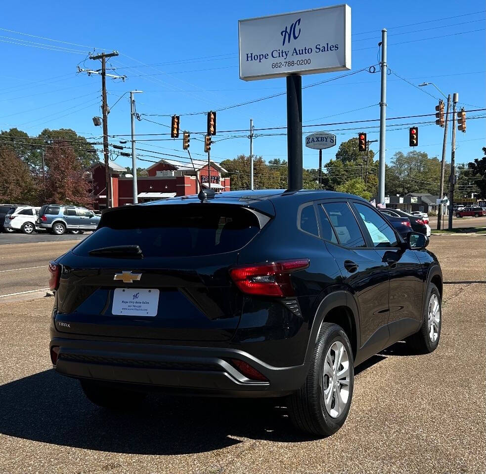 2024 Chevrolet Trax for sale at Hope City Auto Sales in Senatobia, MS