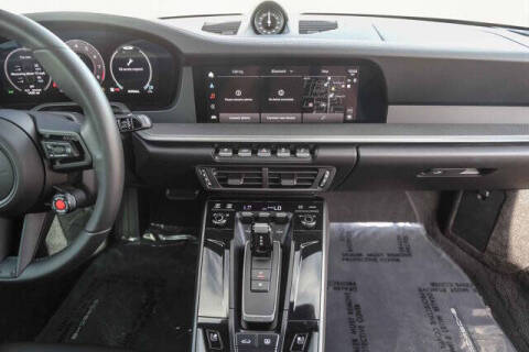 2025 Porsche 911 Carrera