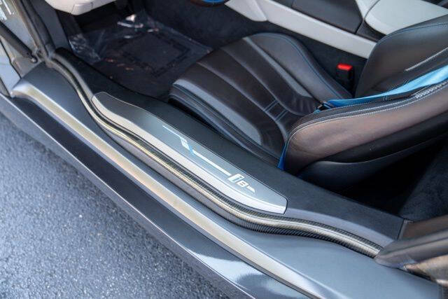 2020 BMW i8