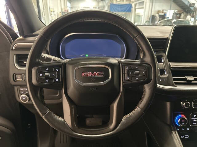 2022 GMC Yukon XL AT4