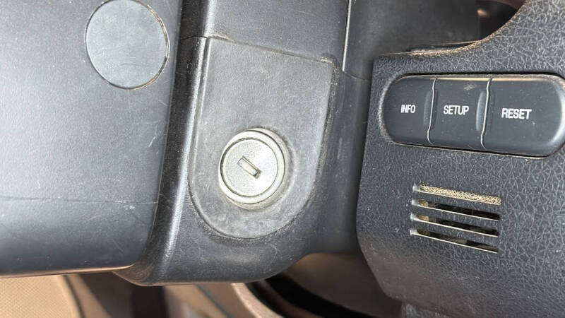 2008 Lincoln Mark LT