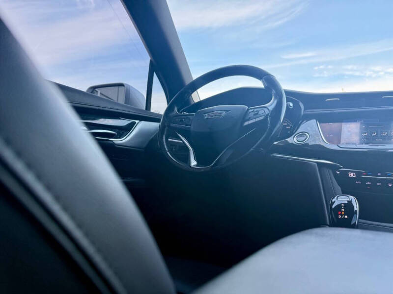 2020 Cadillac XT6 Premium Luxury