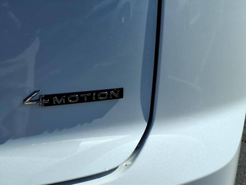 2026 Volkswagen Atlas Cross Sport SEL Premium R-Line 4Motion