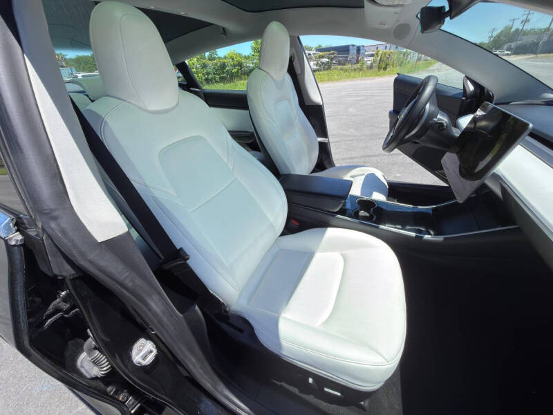 2020 Tesla Model 3 Standard Range Plus