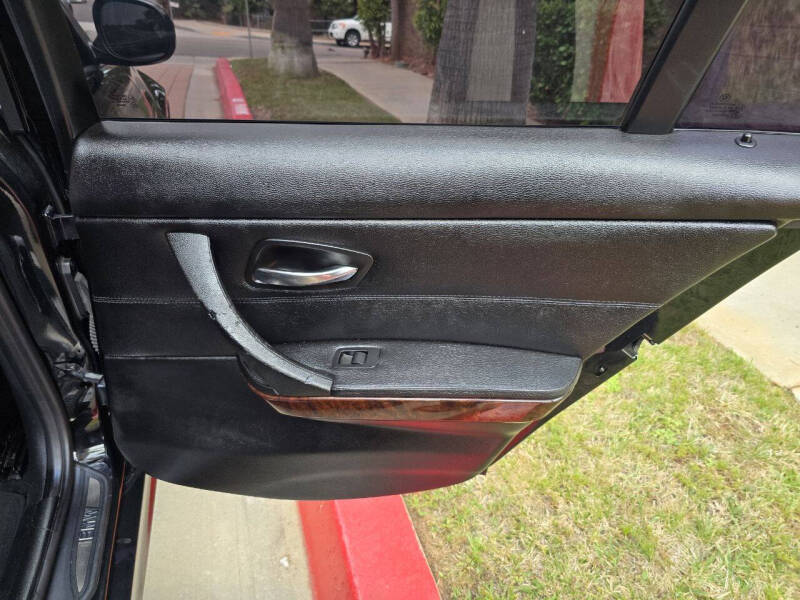 2011 BMW 3 Series 328i