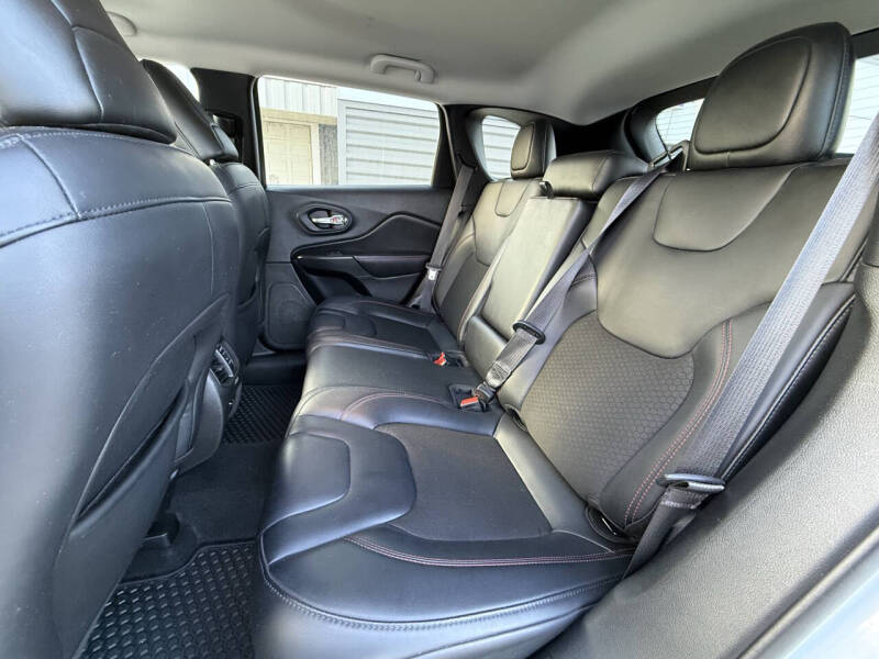 2021 Jeep Cherokee Trailhawk