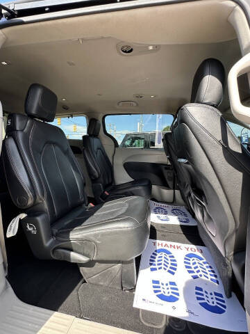 2018 Chrysler Pacifica Touring L Plus