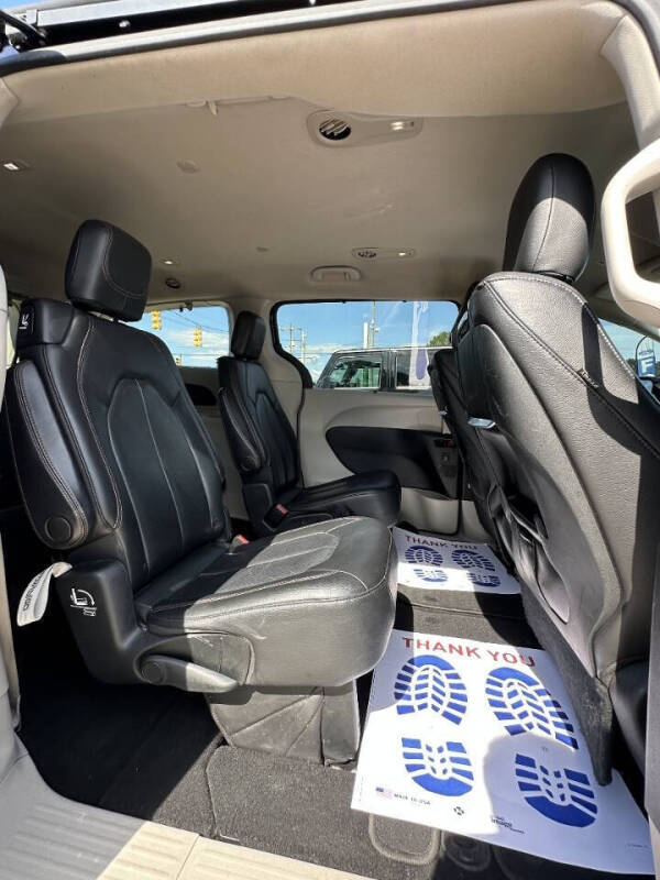 2018 Chrysler Pacifica Touring L Plus