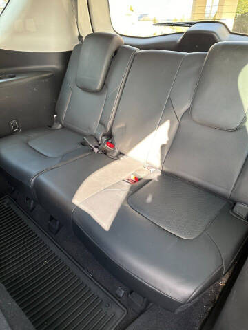 2017 Infiniti QX80 Signature Edition