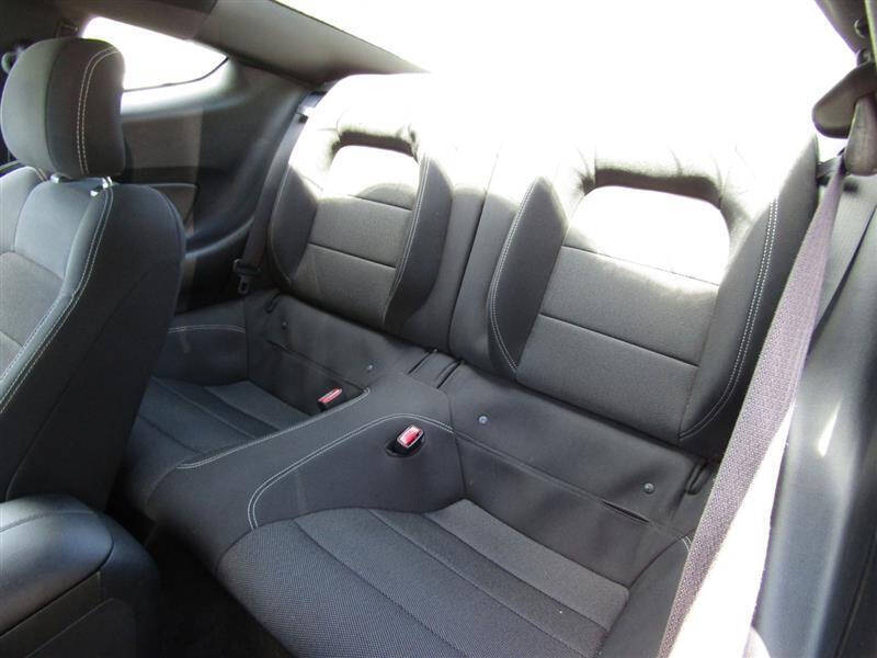 2015 Ford Mustang V6