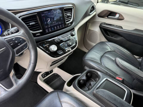 2018 Chrysler Pacifica Touring L Plus