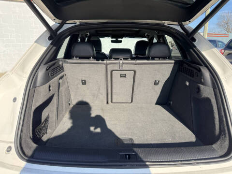 2017 Audi Q3 2.0T Premium Plus