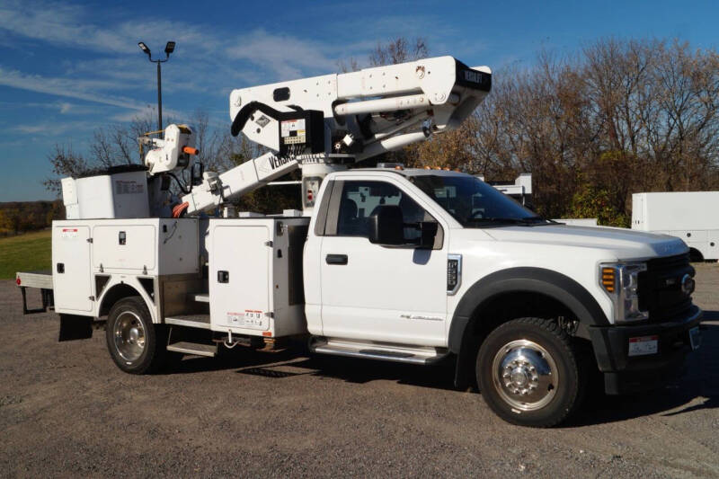 2019 Ford F-550 Super Duty Chassis Cab's photo