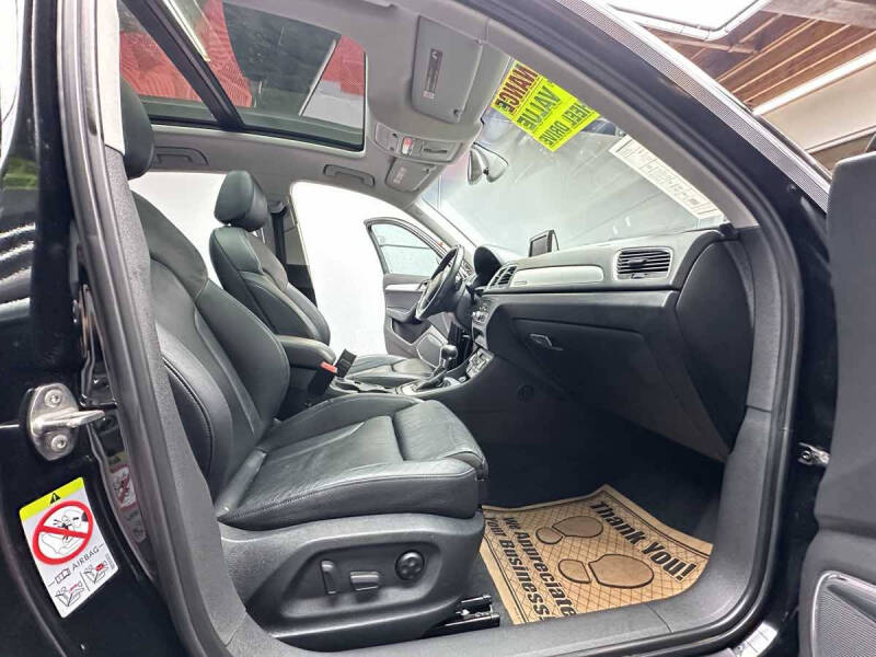 2015 Audi Q3 2.0T quattro Prestige