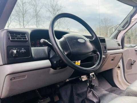 2004 Ford F-650 Super Duty