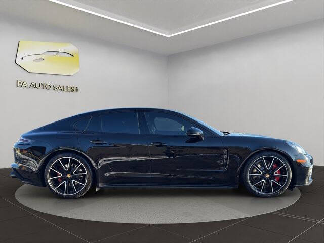 2020 Porsche Panamera GTS